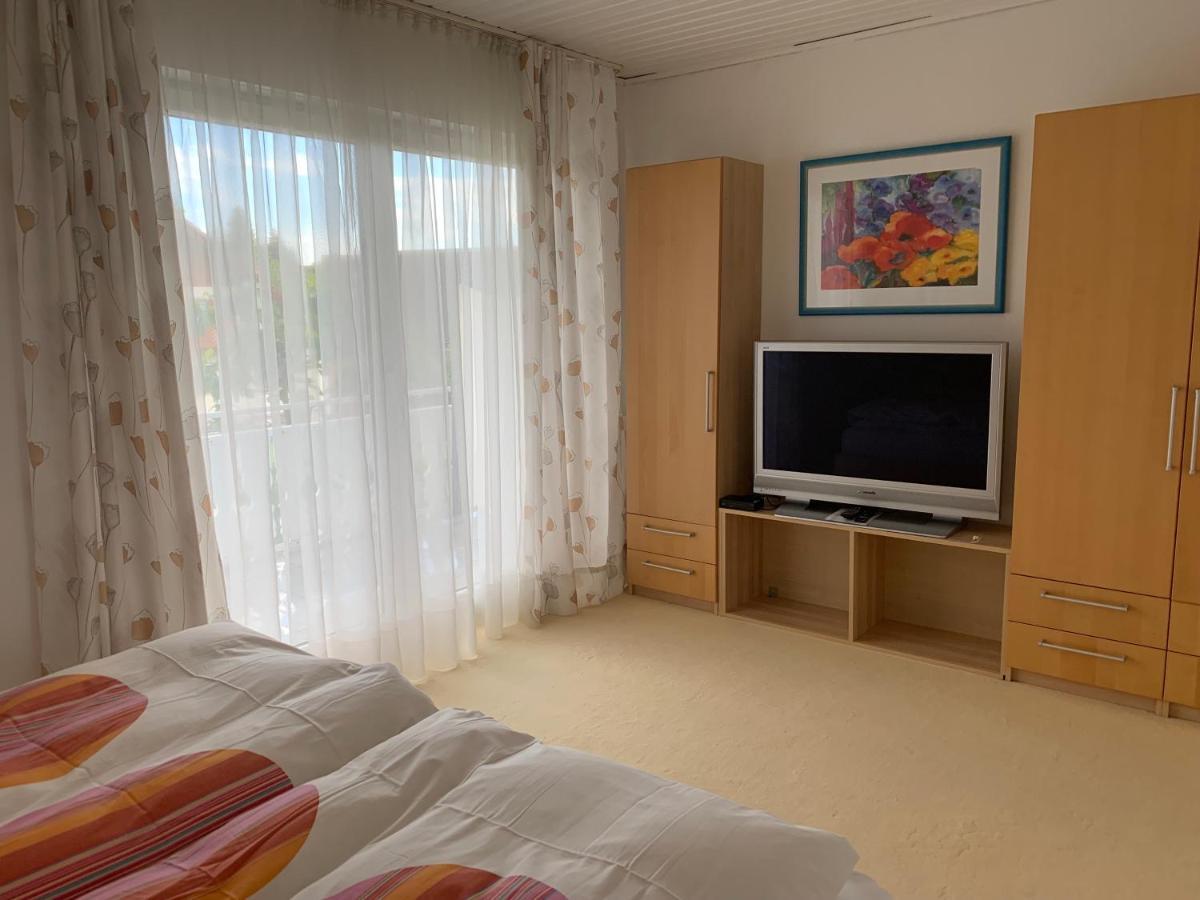 Schoene Zimmer Im Zentrum Leben Оффенбург Экстерьер фото